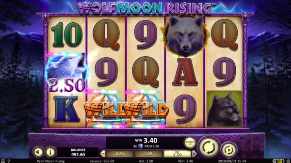 Wolf Moon Rising by Casino Codes